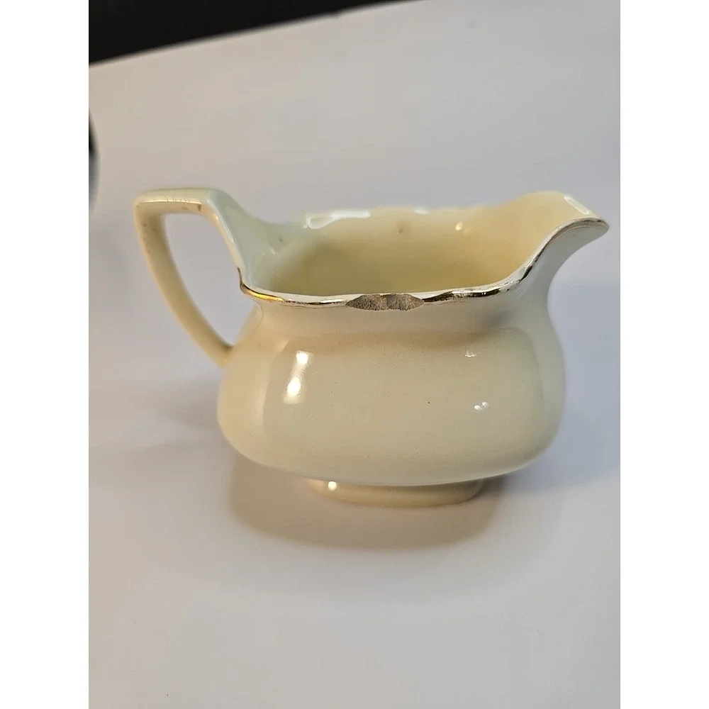 W.‎ S. George Lido Canarytone Mid-Century Modern Floral Creamer 147A Made in USA